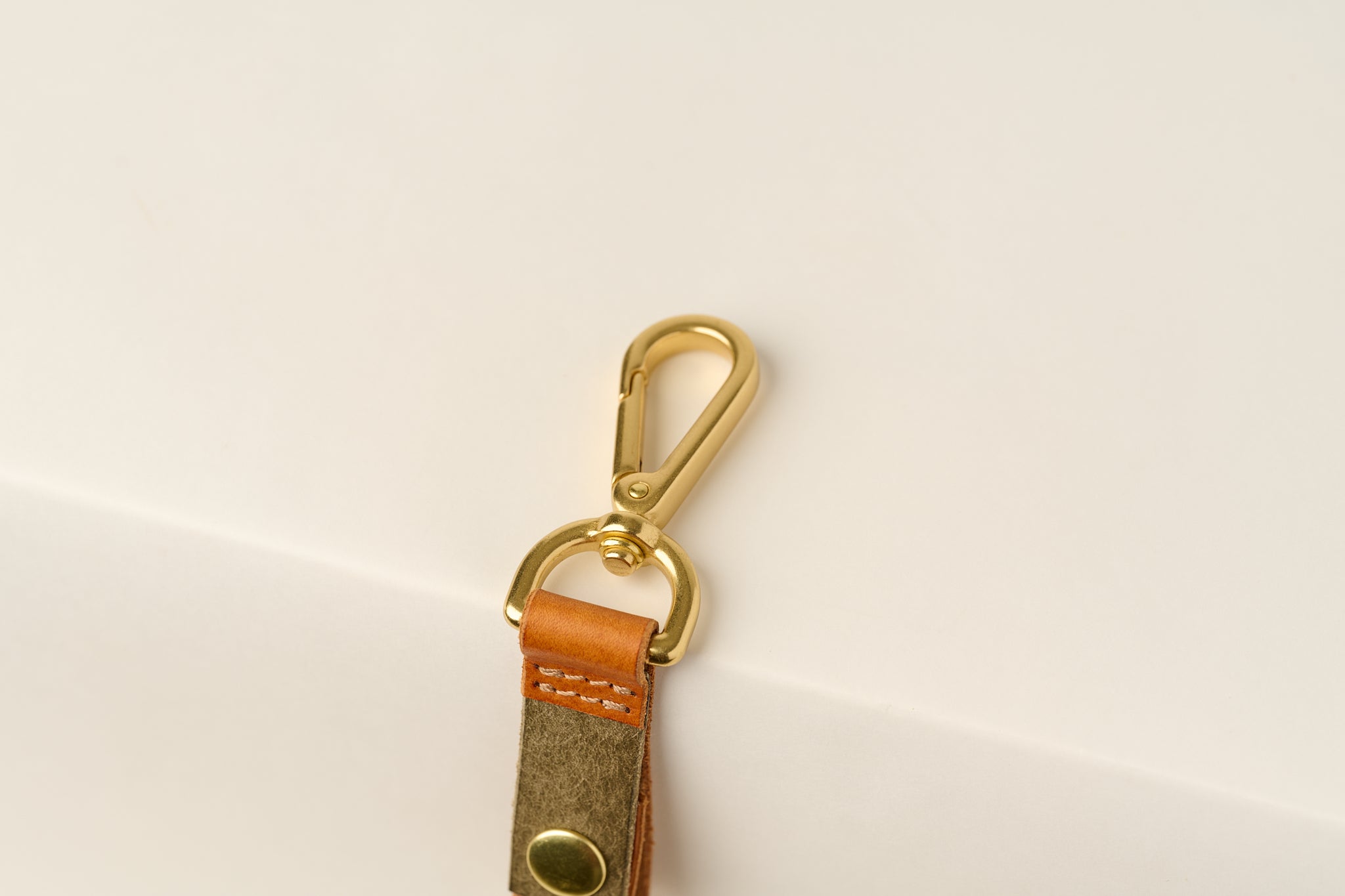 Hecate Brass clip - Anya Roux